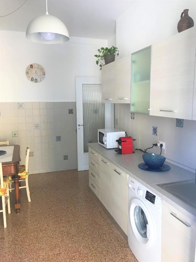 Ines'S Home Genoa Bagian luar foto